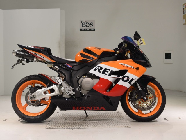 Honda CBR1000RR 2005