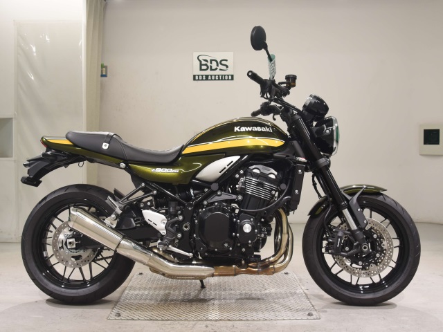 Kawasaki Z900RS 2024