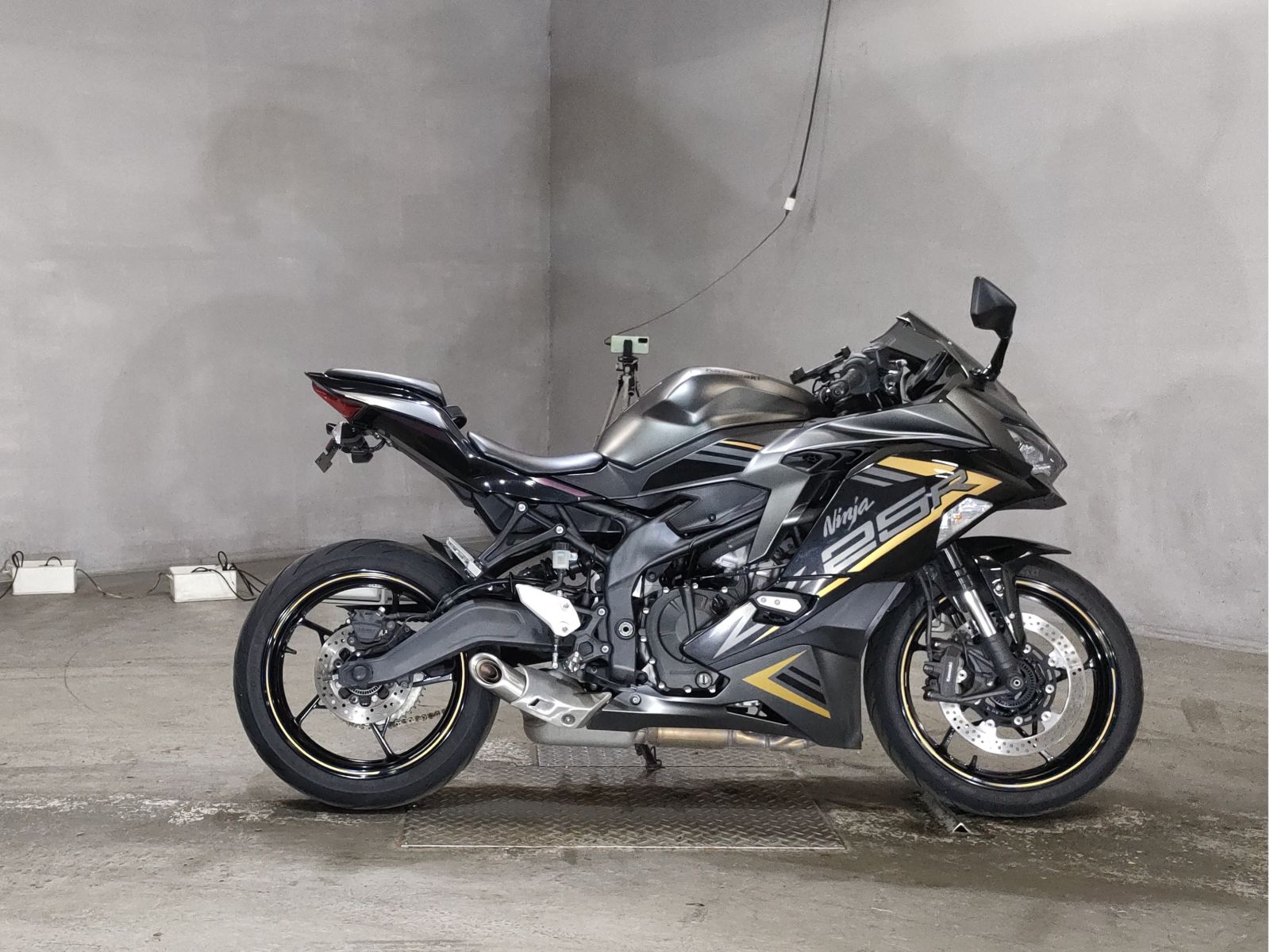 Kawasaki NINJA ZX-25R KRT 2022