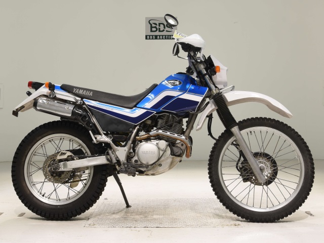 Yamaha SEROW XT225 2004
