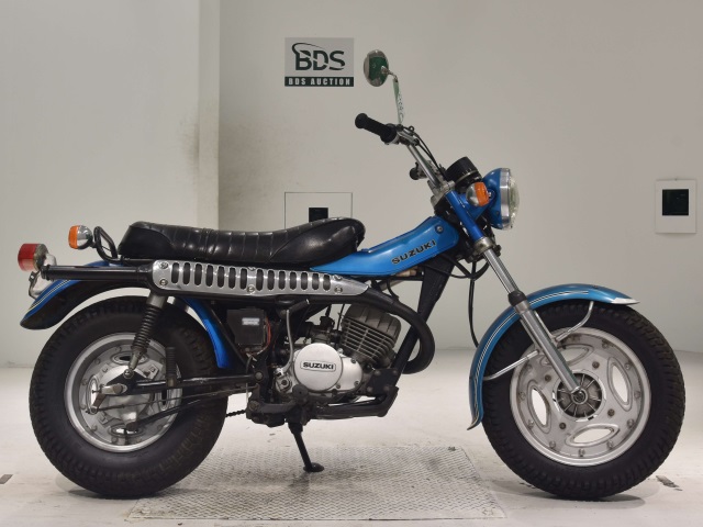 Suzuki RV125