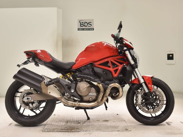 Ducati M821 STRIPE 2015
