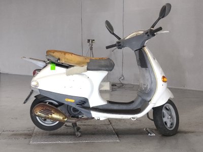 Vespa ET4 50
