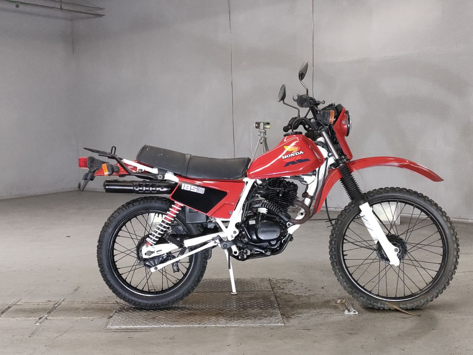 Honda XL185S