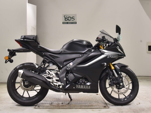 Yamaha YZF-R15 2022