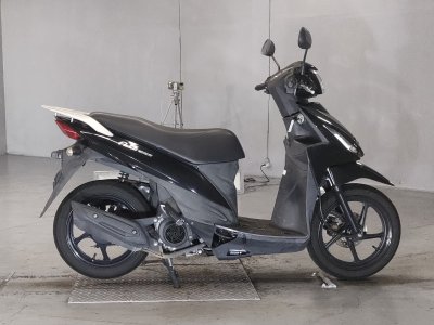 Suzuki ADDRESS V110