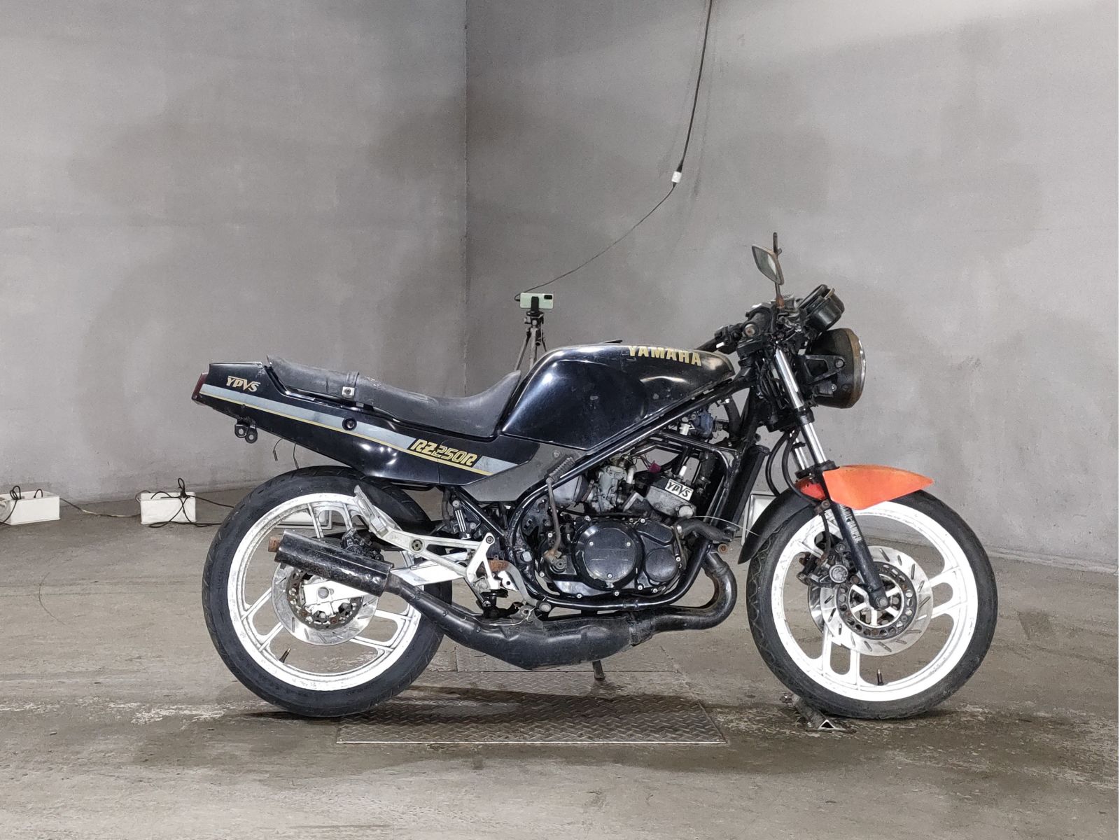 Yamaha RZ250R 1986