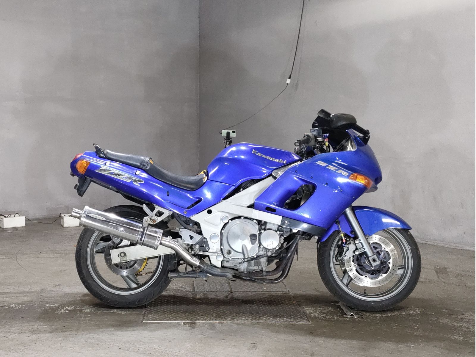 Kawasaki ZZ-R400 1998