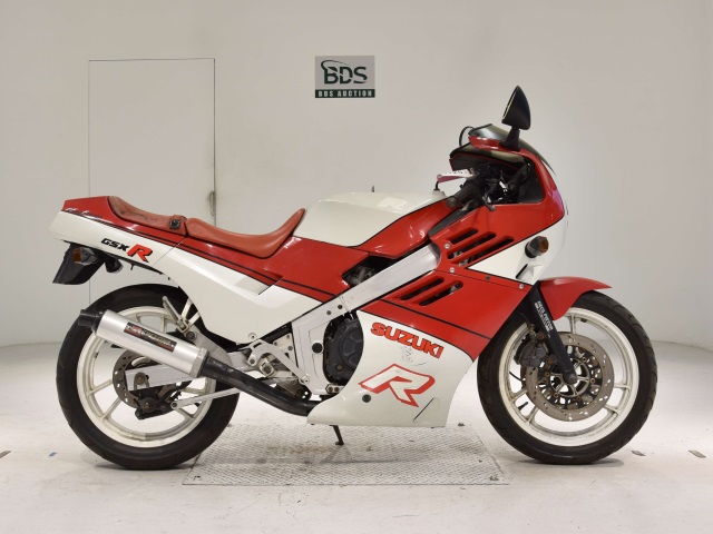 Suzuki GSX-R400 1986