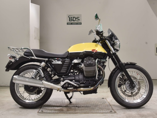 Moto Guzzi V7 SPECIAL 2013