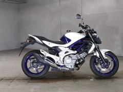 Suzuki GLADIUS SFV400 2010