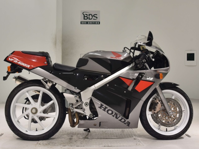 Honda VFR400R 1990