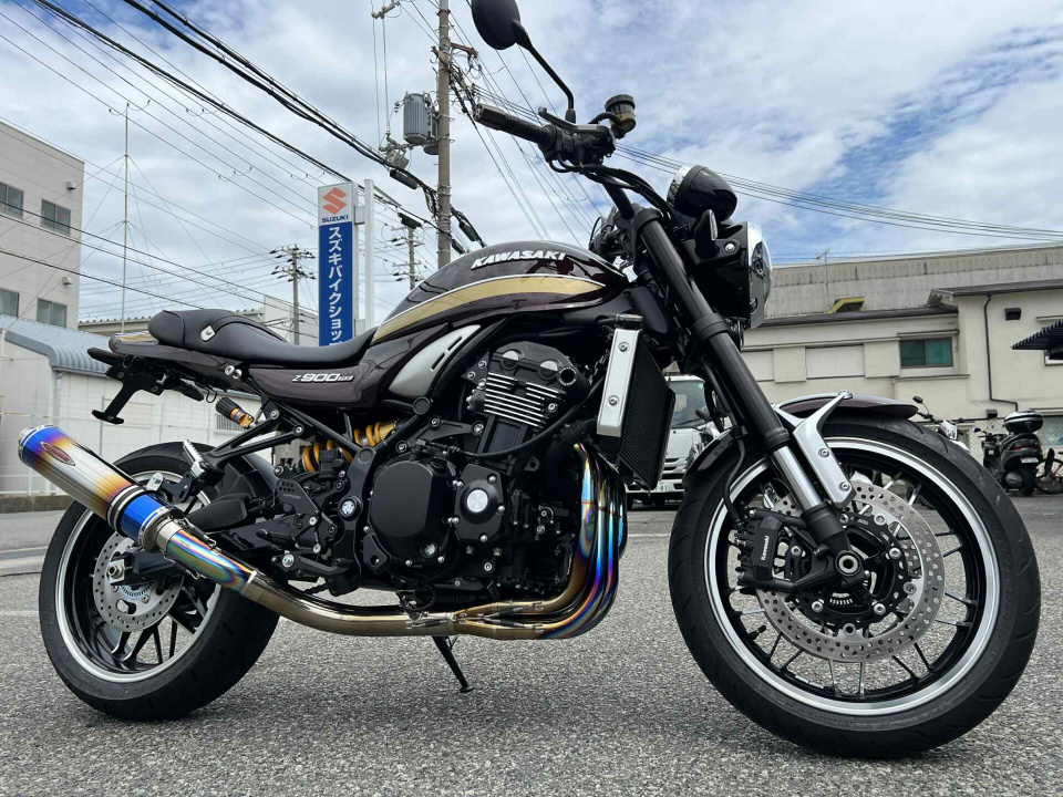 Kawasaki Z900RS 2024