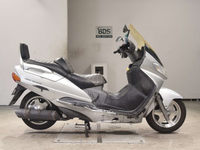 Suzuki SKYWAVE 250