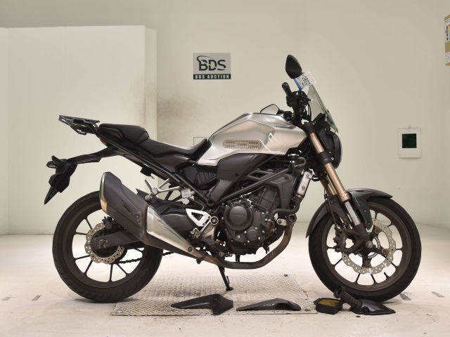 Honda CB250RA 2019