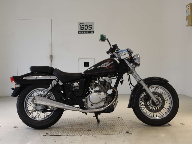 Suzuki MARAUDER125