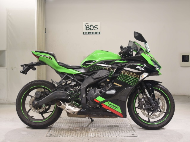 Kawasaki NINJA ZX-25R 2021