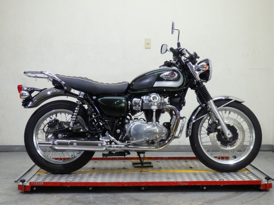 Kawasaki W800 2021