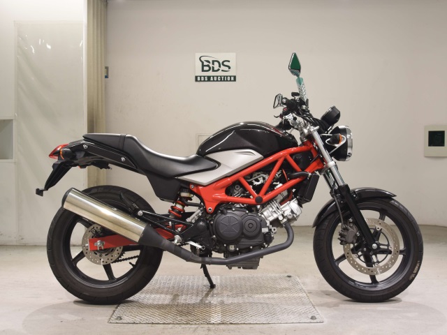 Honda VTR250 2011