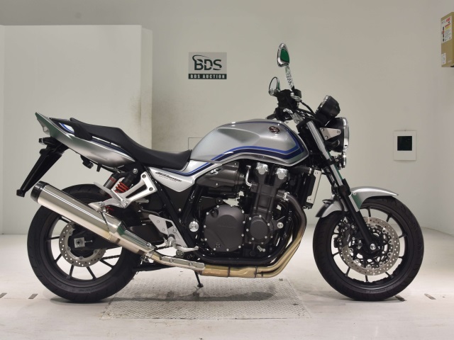 Honda CB1300SF 2023