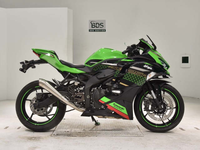 Kawasaki NINJA ZX-25R 2021