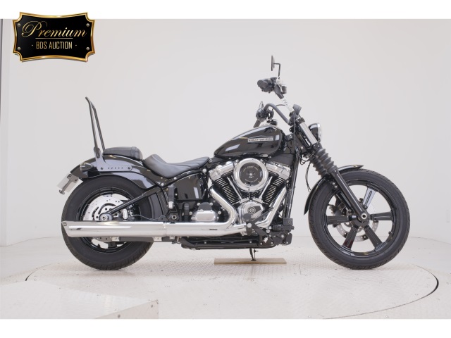 HD STREETBOB FXBB1750 2025