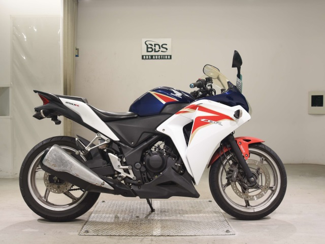 Honda CBR250RA 2011