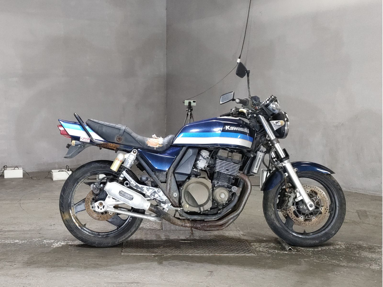 Kawasaki ZRX400 2006