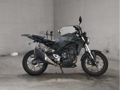 Honda CB250R 2018