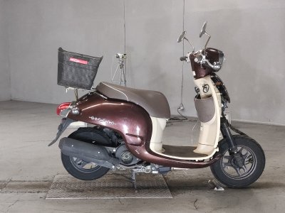 Honda GIORNO 2011