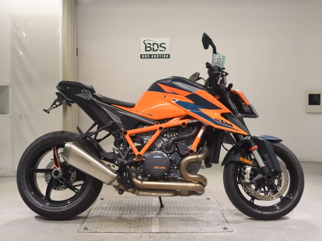 KTM 1290 SUPERDUKE R 2021
