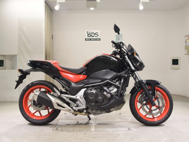 Honda NC750SA 2016