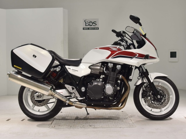Honda CB1300SF ST 2011