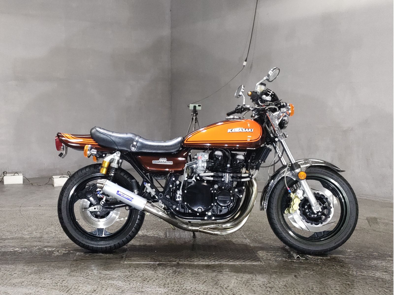 Kawasaki Z1 900 SUPERFOUR 2011