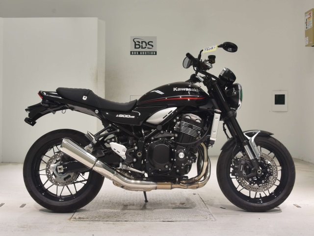 Kawasaki Z900RS 2024