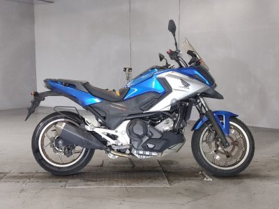 Honda NC750X 2016