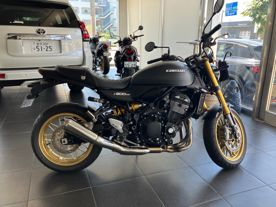 Kawasaki Z900RS SE 2025