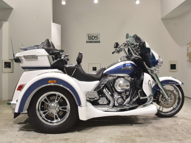 HD ELECTRA GLIDE FLHTCU1690 TRIKE 2014