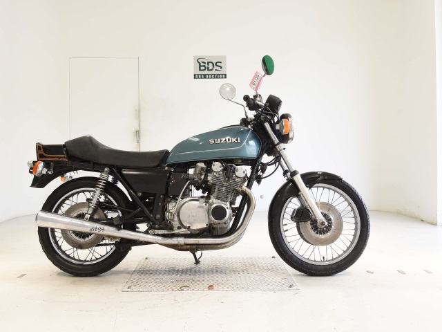 Suzuki GS750