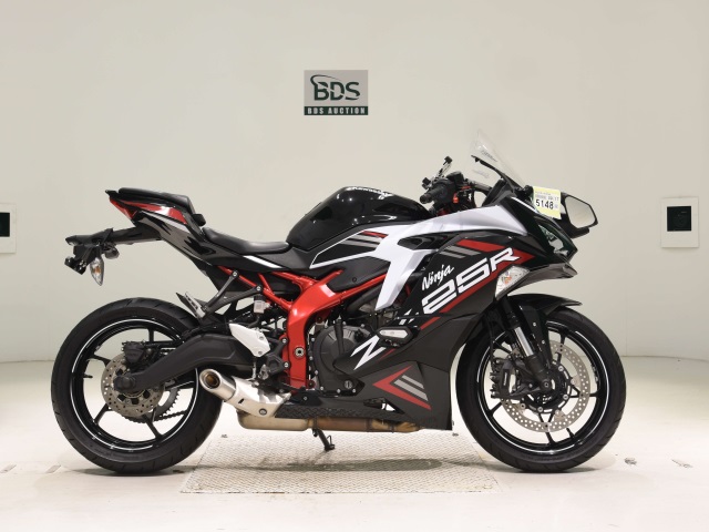Kawasaki NINJA ZX-25R 2021