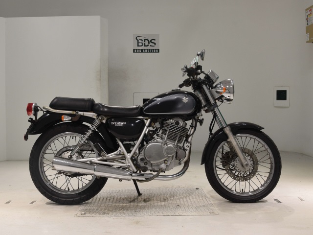 Suzuki ST250E