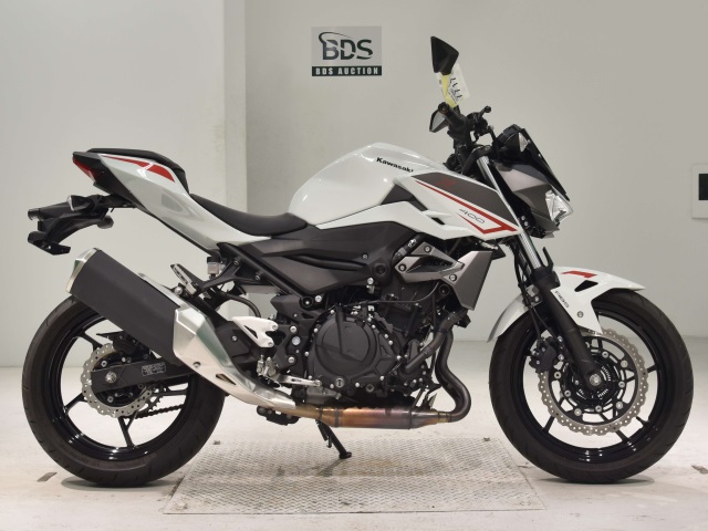 Kawasaki Z400 2021