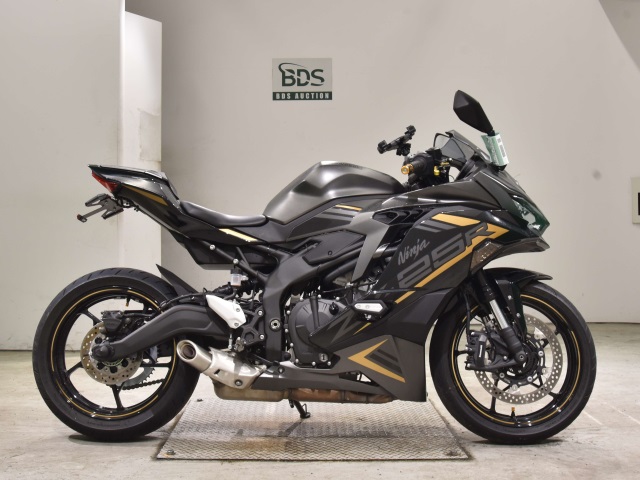 Kawasaki NINJA ZX-25R 2022