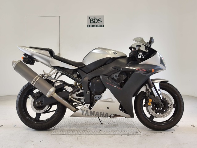 Yamaha YZF-R1 2003