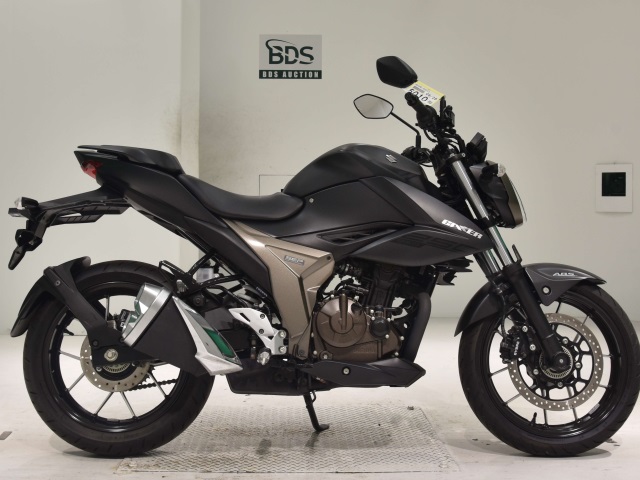 Suzuki GIXXER250