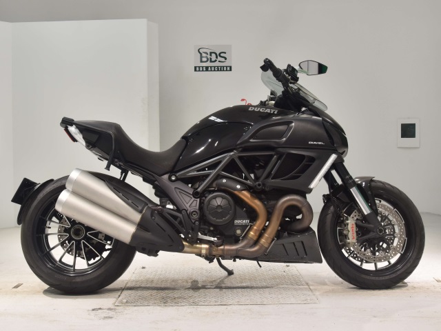 Ducati DIAVEL 2013