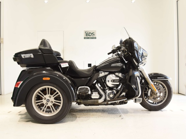 HD ELECTRA GLIDE FLHTCU1690 TRIKE 2014