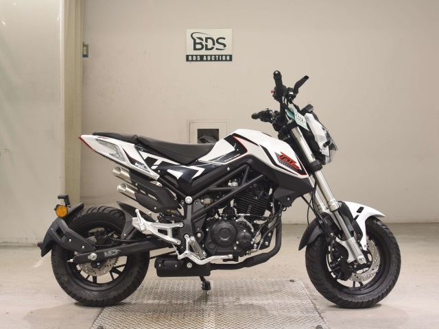 Benelli TNT125
