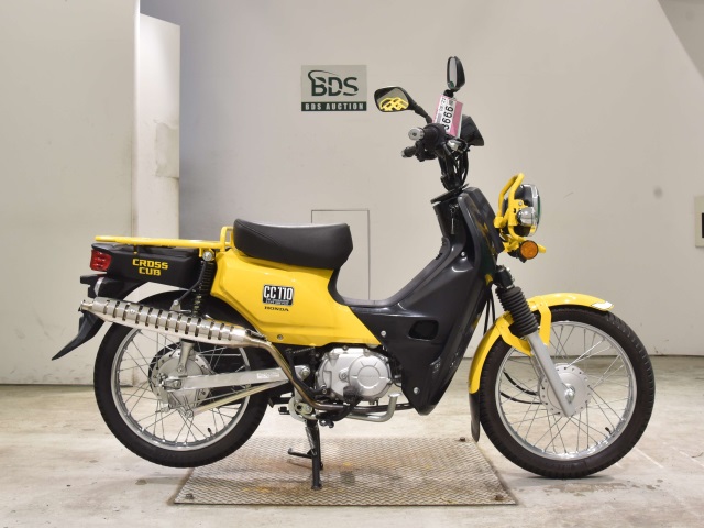 Honda CC110 CROSSCUB 2016
