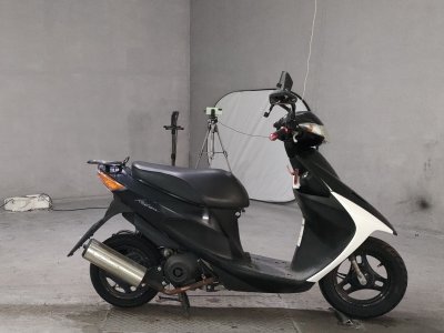 Suzuki ADDRESS V50